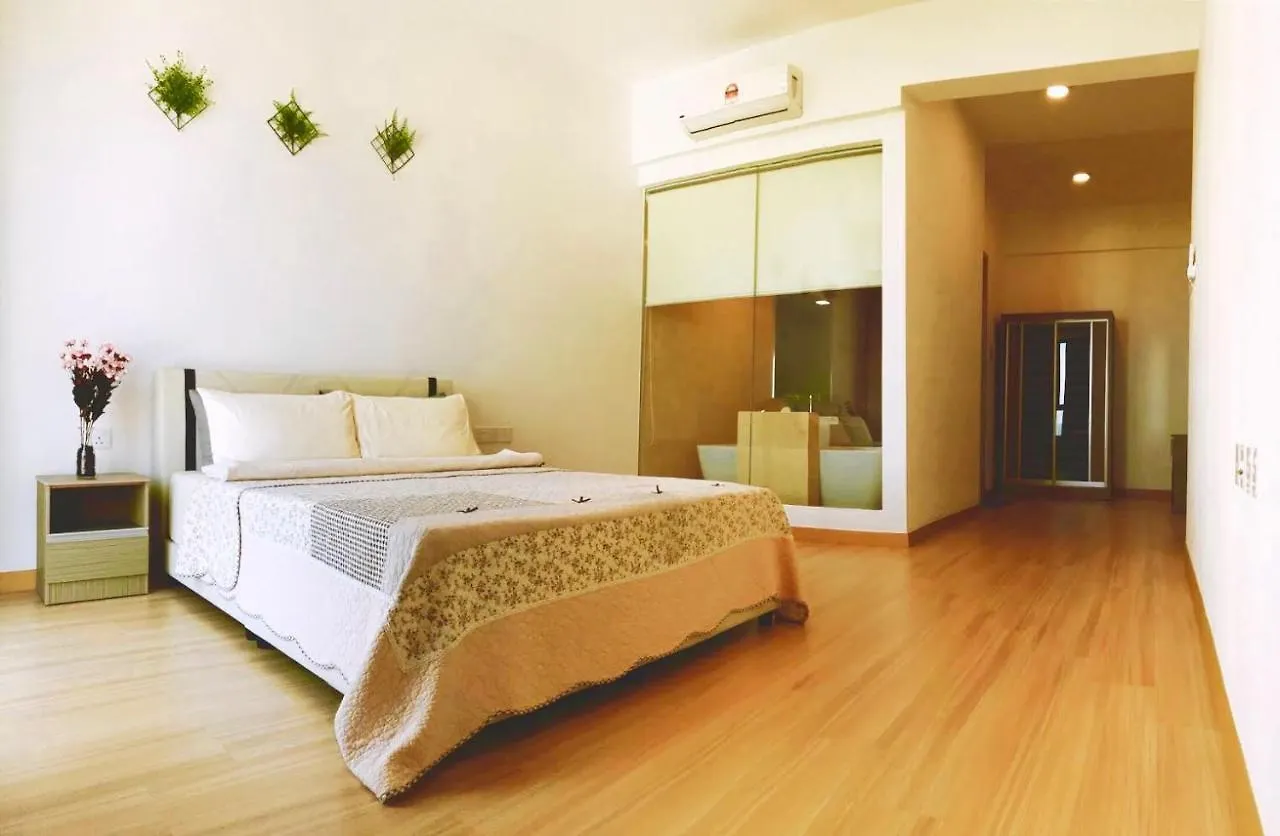 Luxury Seaview Family Suite By Little Cabin George Town Malesia